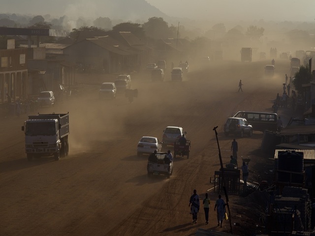 Fighting enters 5th day in South Sudan capital Fighting enters 5th day in South Sudan capital