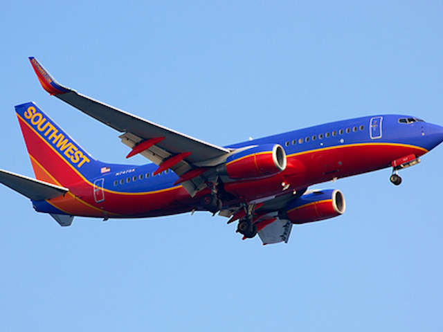 Flight cancellations, mishandled bags fall to record lows Flight cancellations, mishandled bags fall to record lows