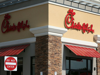  -fil-A store seeks stolen cow costumes - turnto23.com Bakersfield, CA