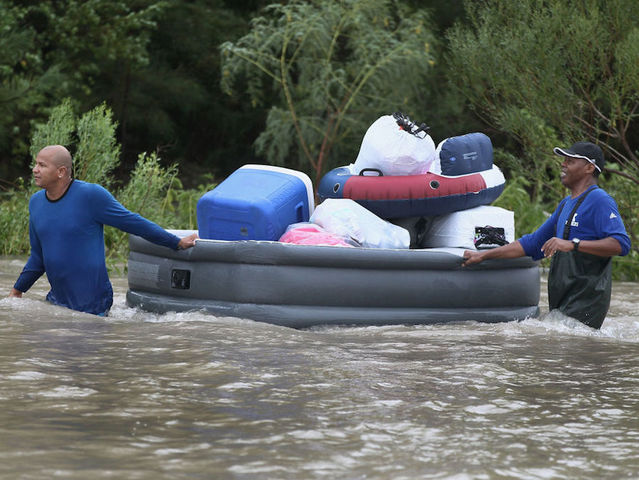 Harvey's heavy rains ratchet up flooding fears in Louisiana Harvey's heavy rains ratchet up flooding fears in Louisiana