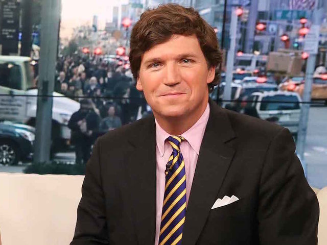Tucker Carlson claimed his door was 'cracked' by Antifa protestors. The police saw no sign of that.