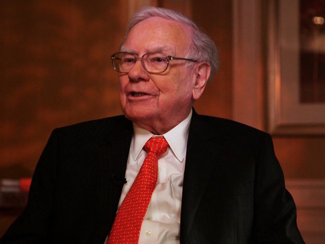 Warren Buffett trolls Trump, GOP on tax cuts