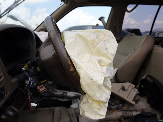 Takata recalls 3.3 million air bags Takata recalls 3.3 million air bags