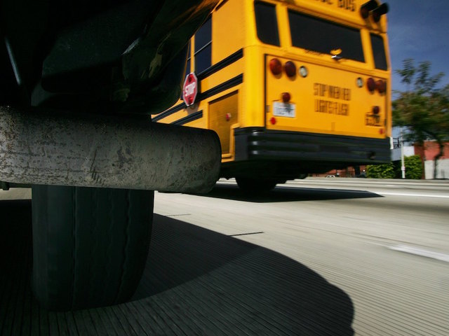 Moms frantic after kids' bus arrives nearly 4 hours late
