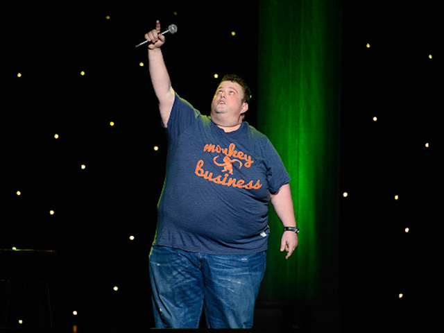Comedian Ralphie May dies of cardiac arrest