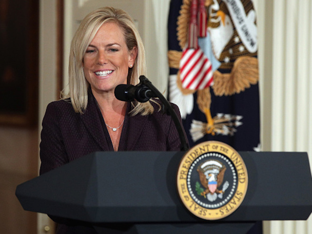 Protesters heckle Homeland Security director at DC restaurant