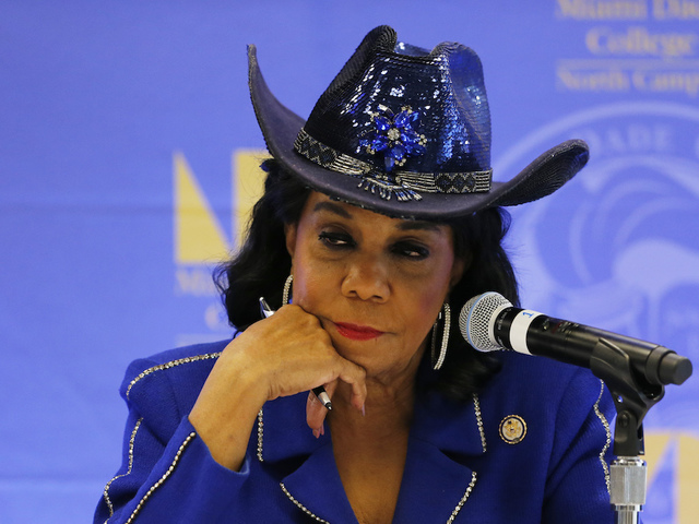 Kelly erroneously claimed congresswoman took credit for building funding, video shows