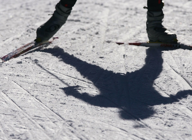 Pennsylvania skiers stranded, injured when lift malfunctions