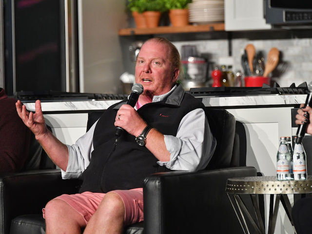 Chef Mario Batali includes recipe with apology for 'past behavior'