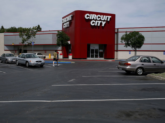 Remember Circuit City? It's making a (small) comeback