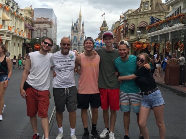 Man's T-shirt says he needs a kidney; donor found after he wears it at Disney World