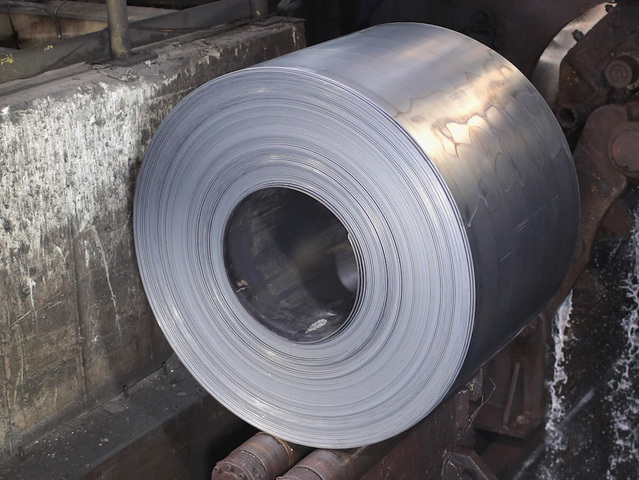 US Steel to add 300 jobs, citing steel tariffs