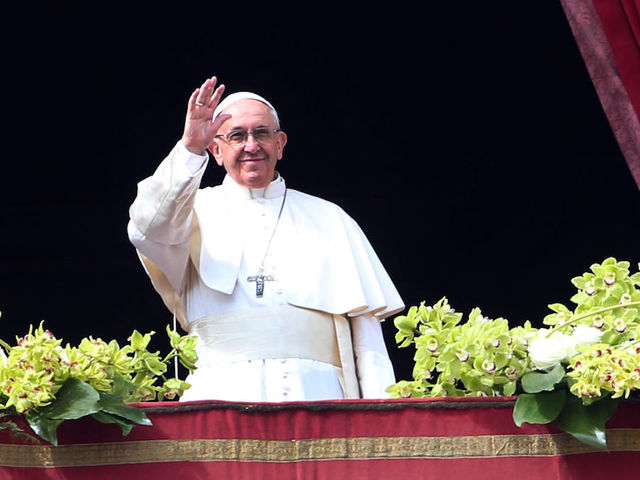 Pope criticizes Trump administration over migrant family separations