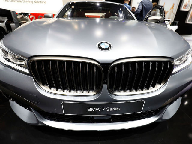 BMW and Daimler partnering on self-driving cars