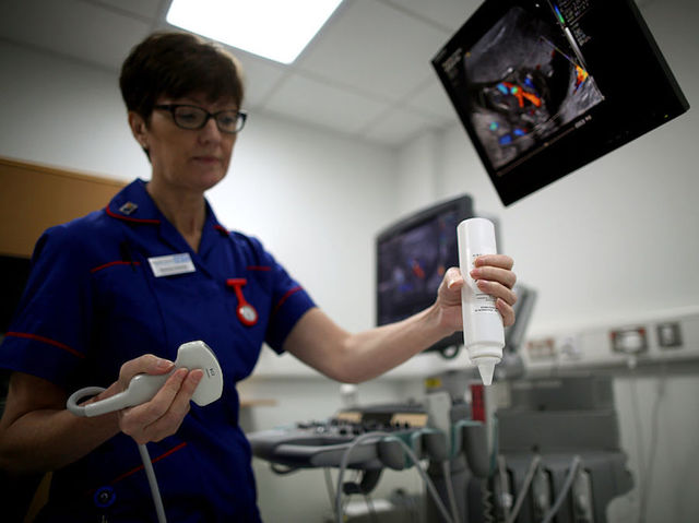 Air pollution particles found in mothers' placentas, new study finds