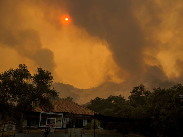 Woolsey Fire in Ventura, L.A. counties now covering 97,000+ acres