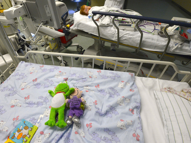 More than 200 cases of polio-like illness under investigation; 80 confirmed