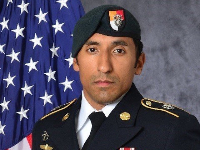 US Navy formally charges 2 Navy SEALs, 2 special-forces marines in death of Green Beret