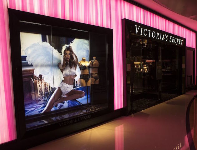 Victoria's Secret CEO resigns as business struggles