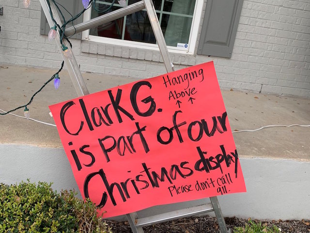 People called 911 after seeing a dummy hanging from the roof. It was a 'Christmas Vacation' gag