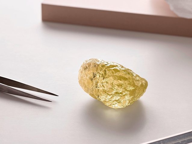 This is what a 552-carat yellow diamond looks like — the largest ever found in North America