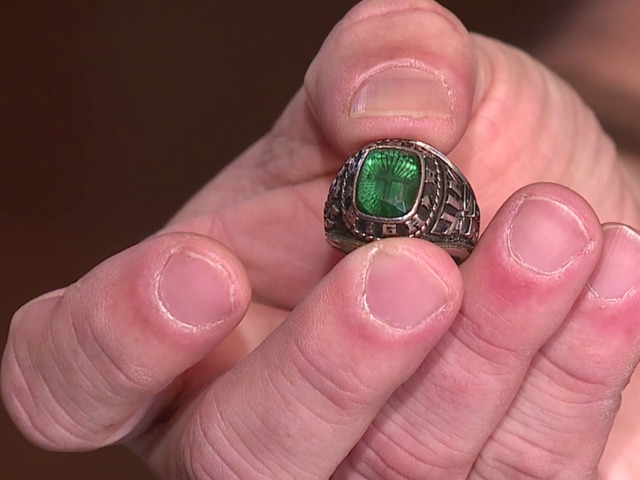 A Parma, Ohio teen lost his class ring. 30 years later, a woman in Parma, Michigan returned it
